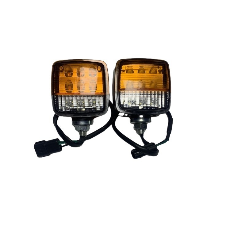 Z8610-12000 Światło główne uniwersalne 12-24V Światło skręcające dla wózka widłowego Model CPC D 10-100